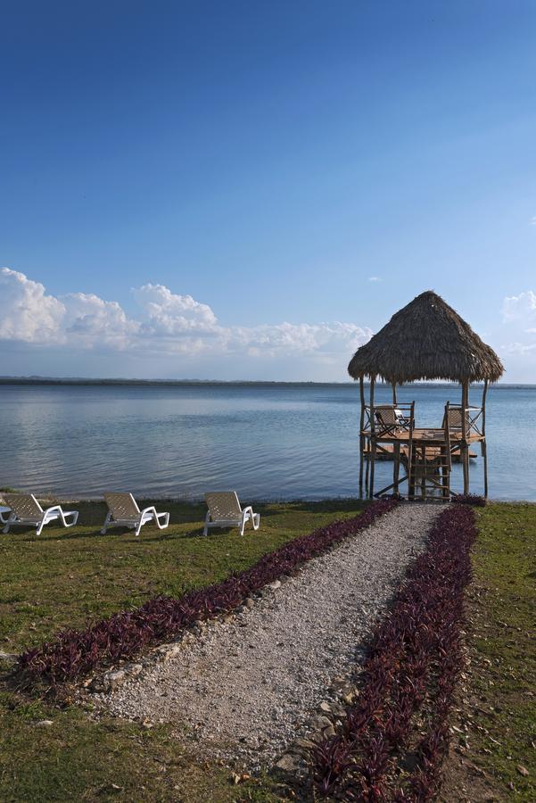 Camino Real Tikal‎ Hotel El Remate Exterior photo